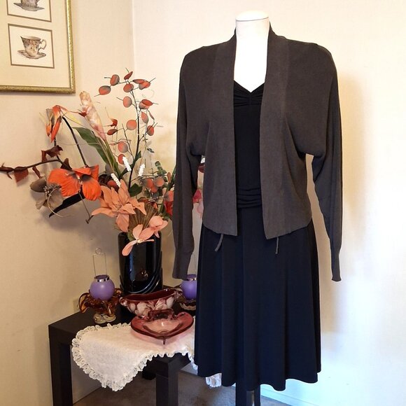 NWOT Woman's Stills Shrugs Batwing Sleeves Gray Cardigan Knitwear Sweater 6 S - Picture 7 of 10